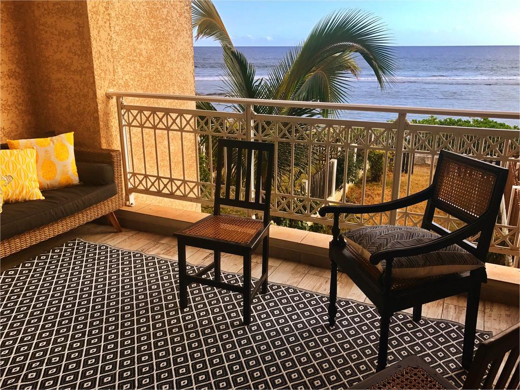 Le Petrel Blanc - Appartement Sur La Plage De La Souris Blanche Trois Bassins Экстерьер фото