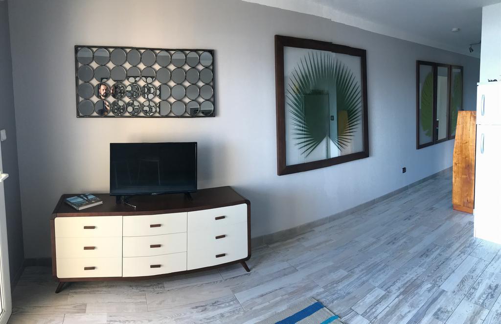 Le Petrel Blanc - Appartement Sur La Plage De La Souris Blanche Trois Bassins Экстерьер фото